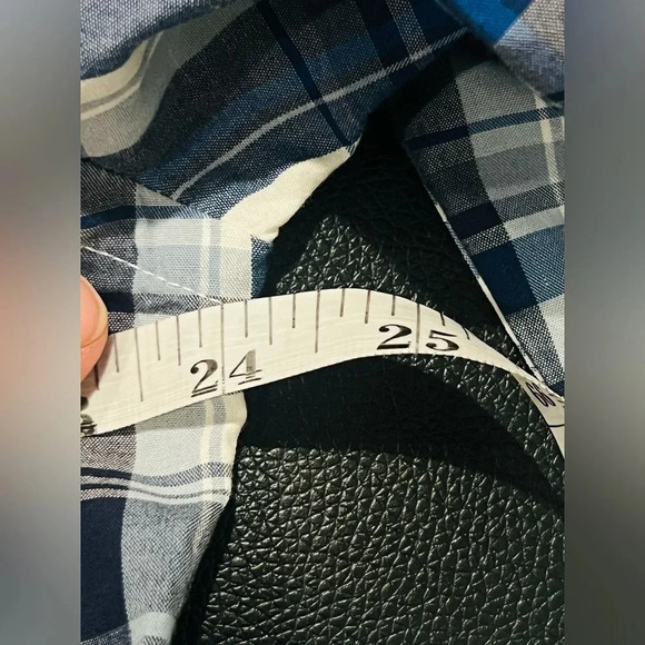 J.Crew men’s Flex Washed Classic Fit Button Up Dress Shirt size L - Picture 8 of 9